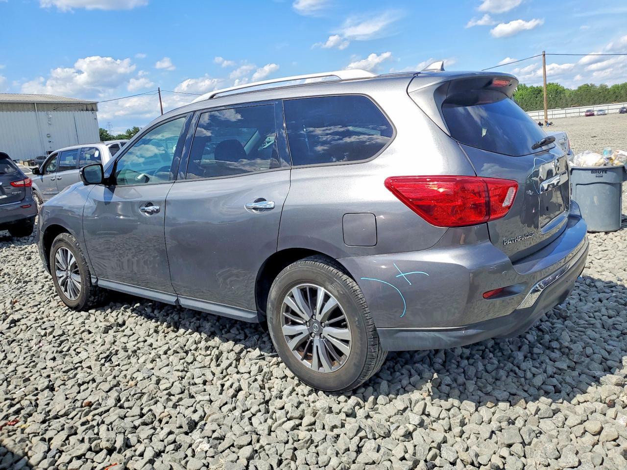 2020 Nissan Pathfinder Sl - zdjęcie 2