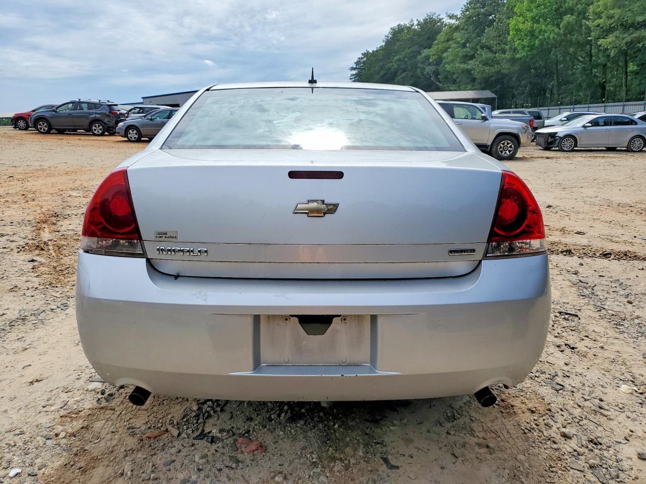 2014 Chevrolet Impala Limited Ls - zdjęcie 6