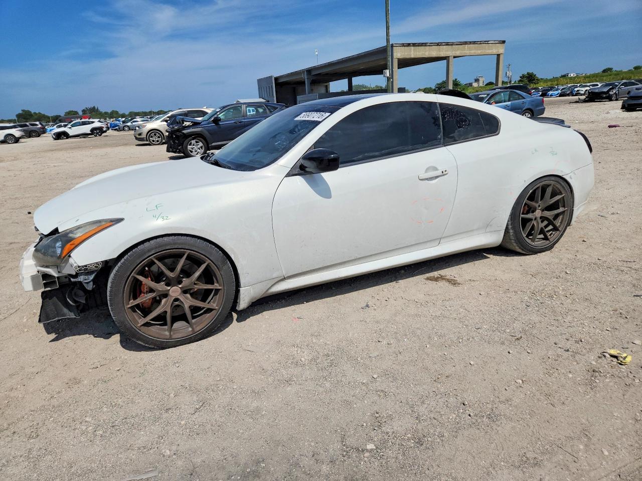 2014 Infiniti Q60 Coupe Base - zdjęcie główne
