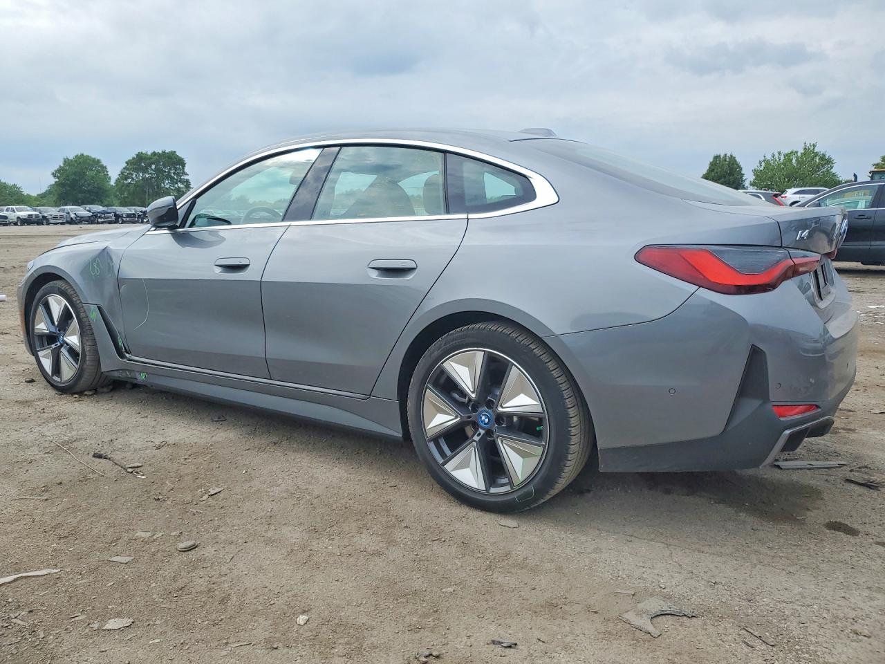 2024 BMW I4 xDrive 40 - zdjęcie 2