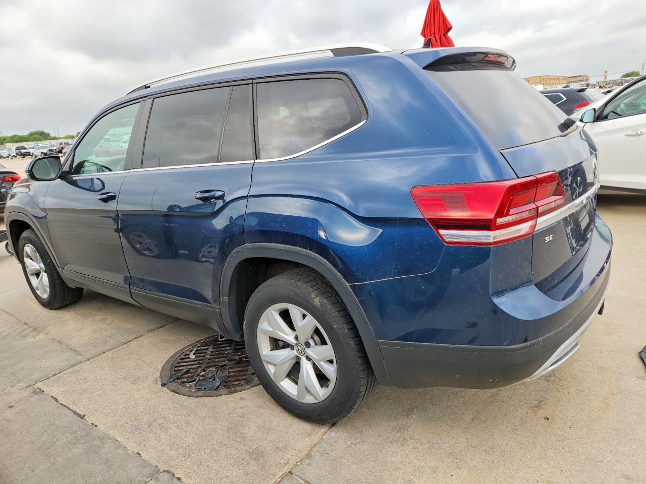2018 Volkswagen Atlas Se - zdjęcie 2