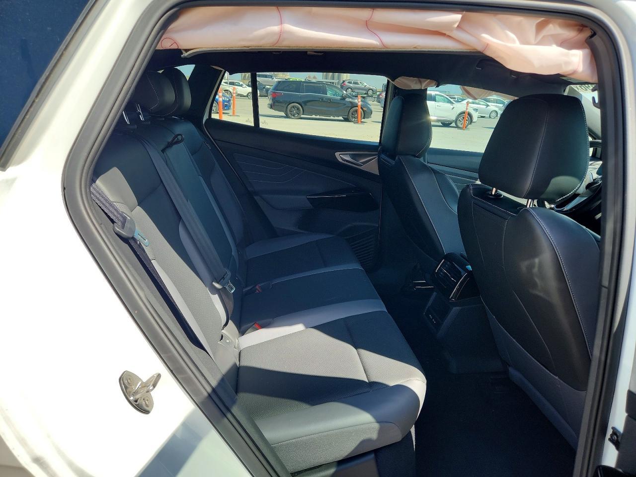2023 Volkswagen Id.4 Pro S - zdjęcie 11
