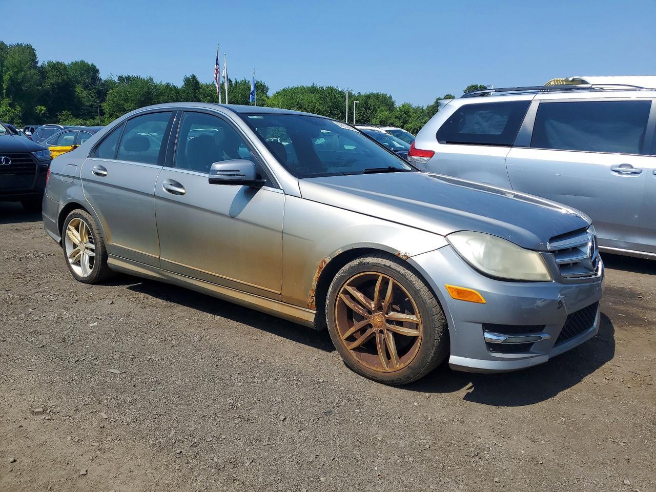 2014 Mercedes-Benz C 300 4Matic - zdjęcie 4