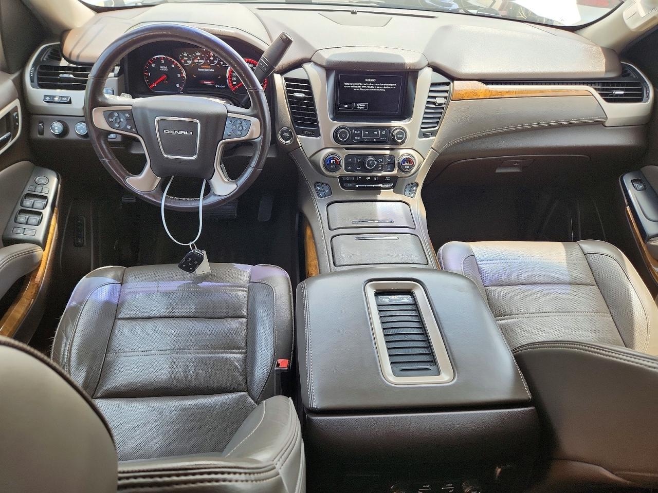 2016 GMC Yukon - zdjęcie 8
