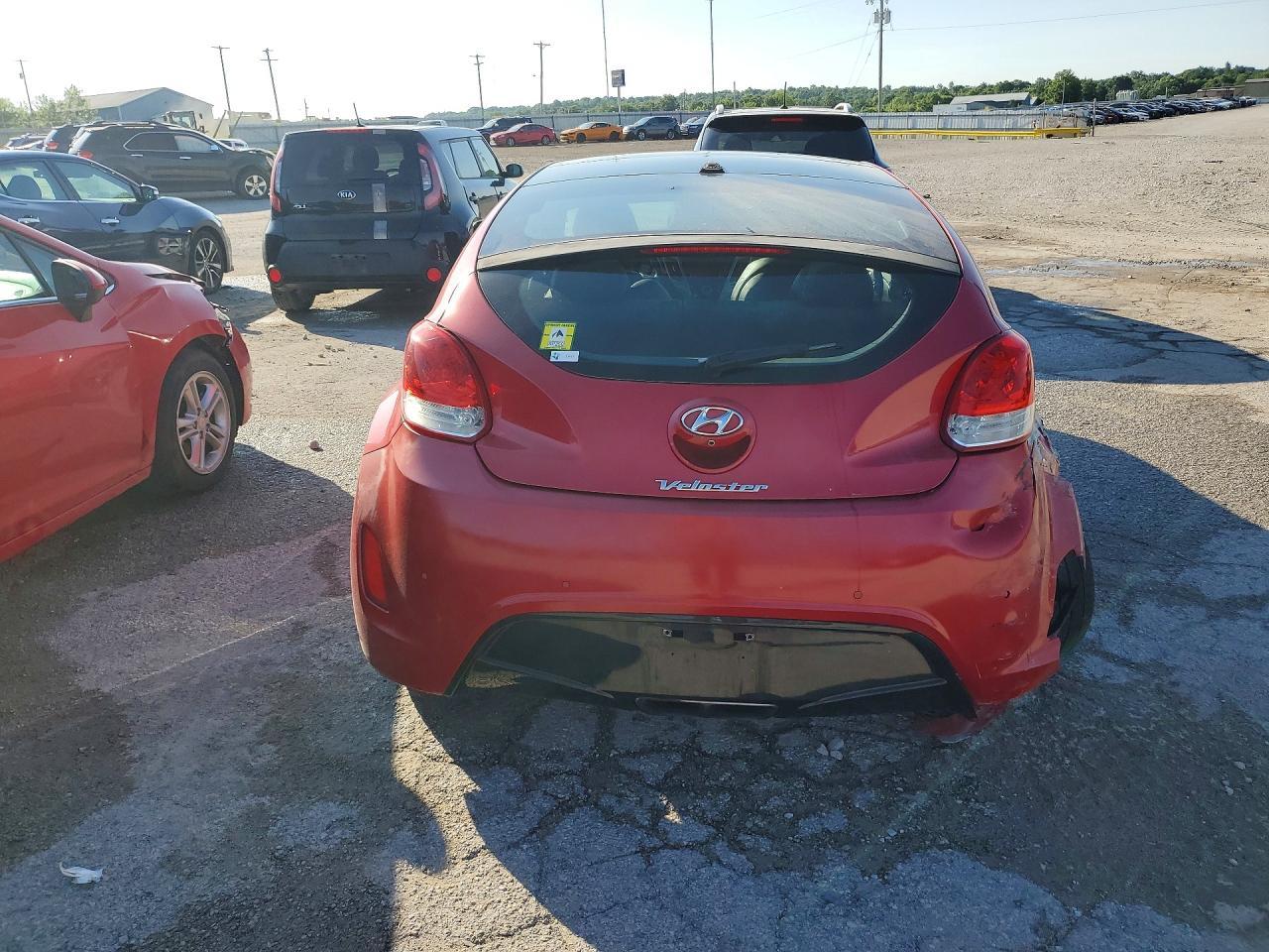 2016 Hyundai Veloster Base - zdjęcie 6