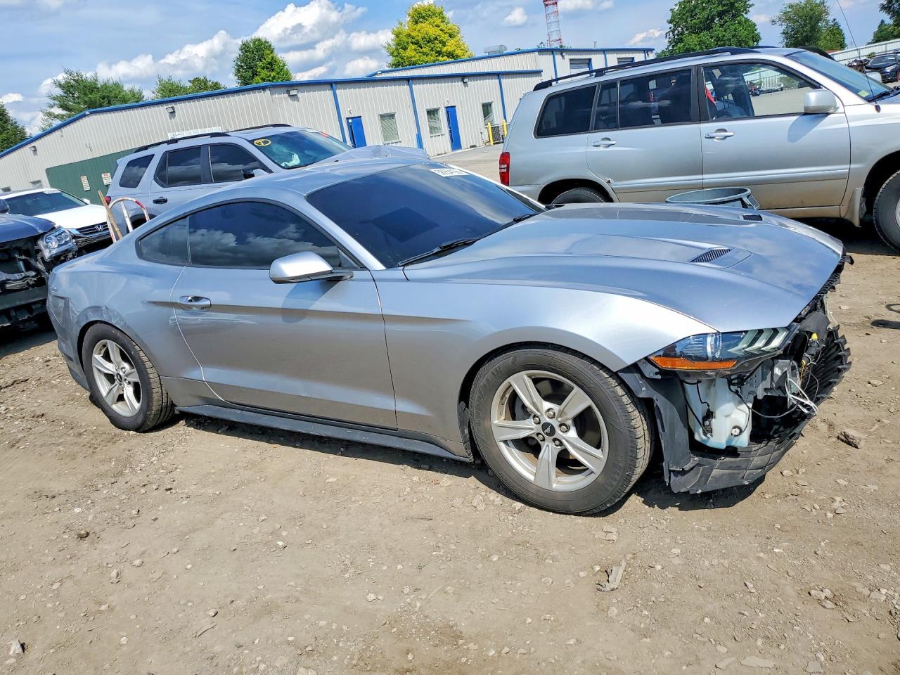2020 Ford Mustang - zdjęcie 4