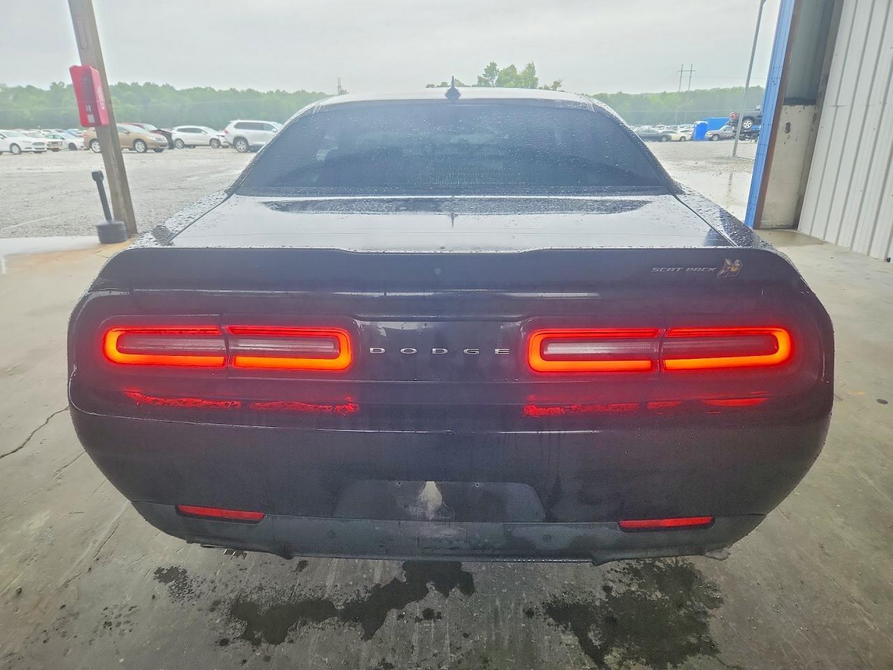 2016 Dodge Challenger R - zdjęcie 6
