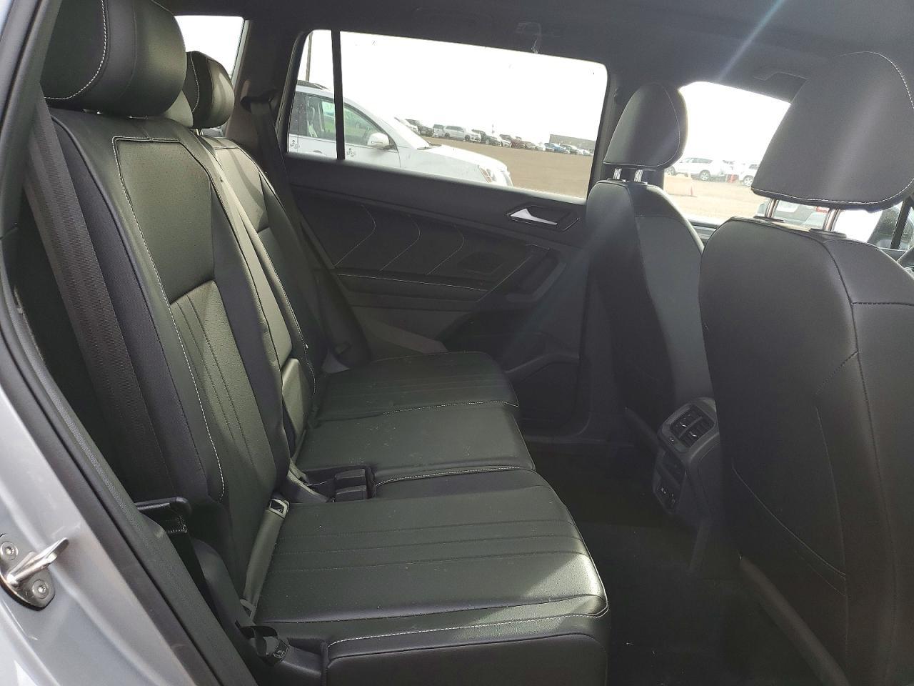 2023 Volkswagen Tiguan - zdjęcie 11