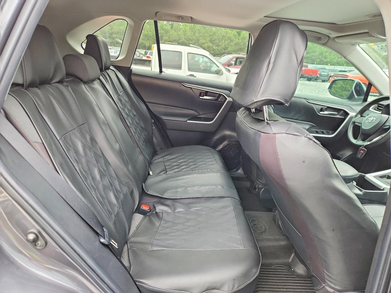 2023 Toyota Rav4 Xle - zdjęcie 10