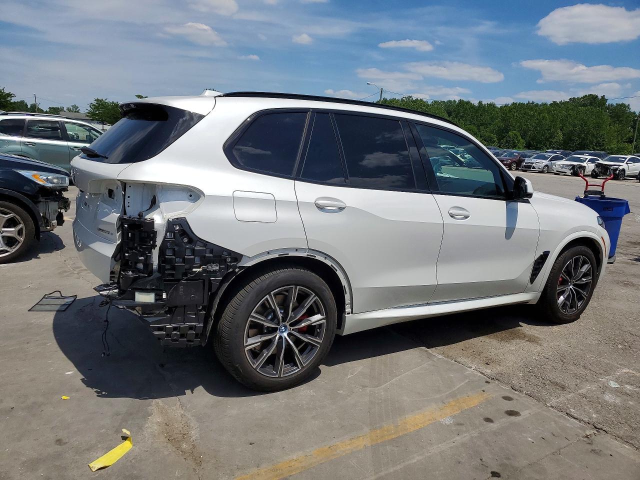 2025 BMW X5 xDrive50E - zdjęcie 3