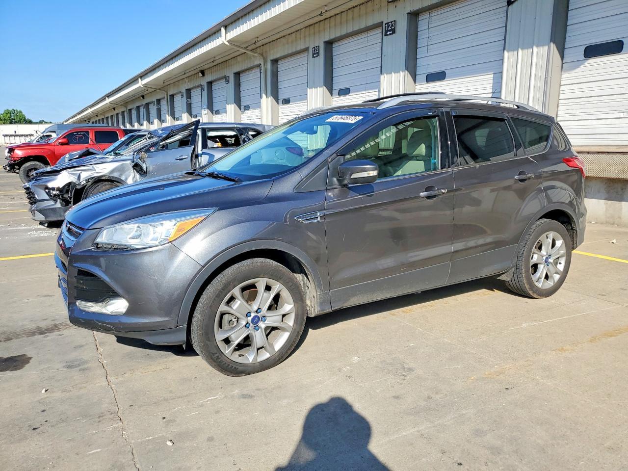 2016 Ford Escape Titanium - zdjęcie główne