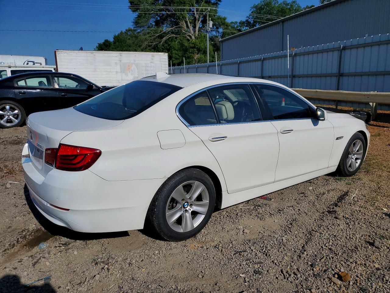 2013 BMW 528 I - zdjęcie 3