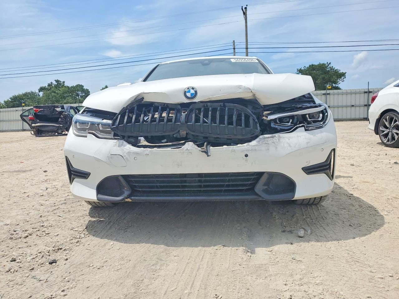 2019 BMW Seria 3 330i - zdjęcie 5