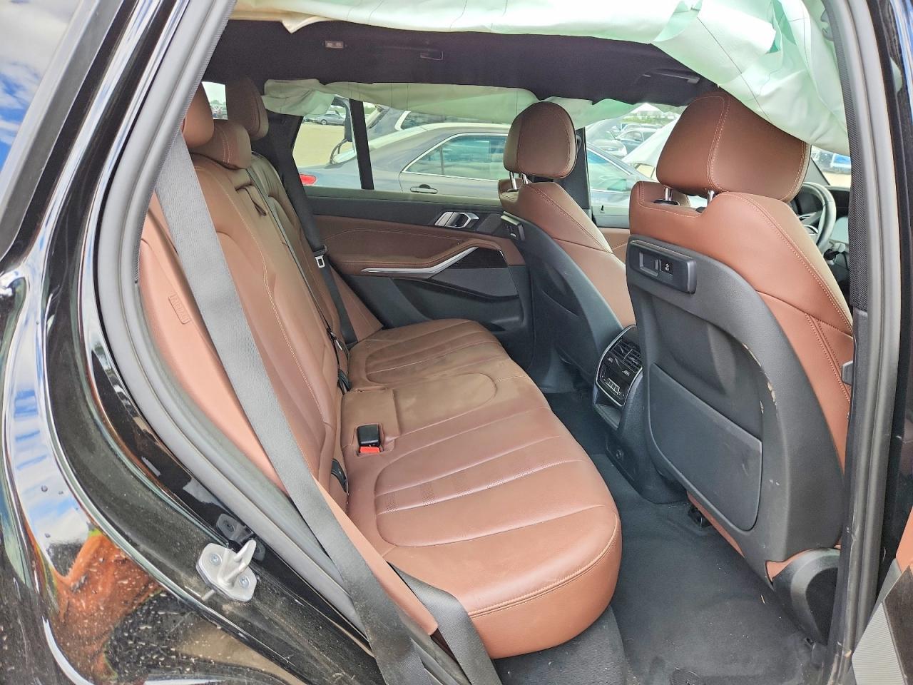 2021 BMW X5 xDrive40I - zdjęcie 10