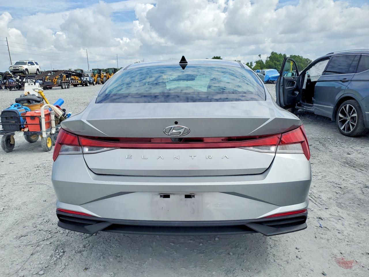 2021 Hyundai Elantra Sel - zdjęcie 6