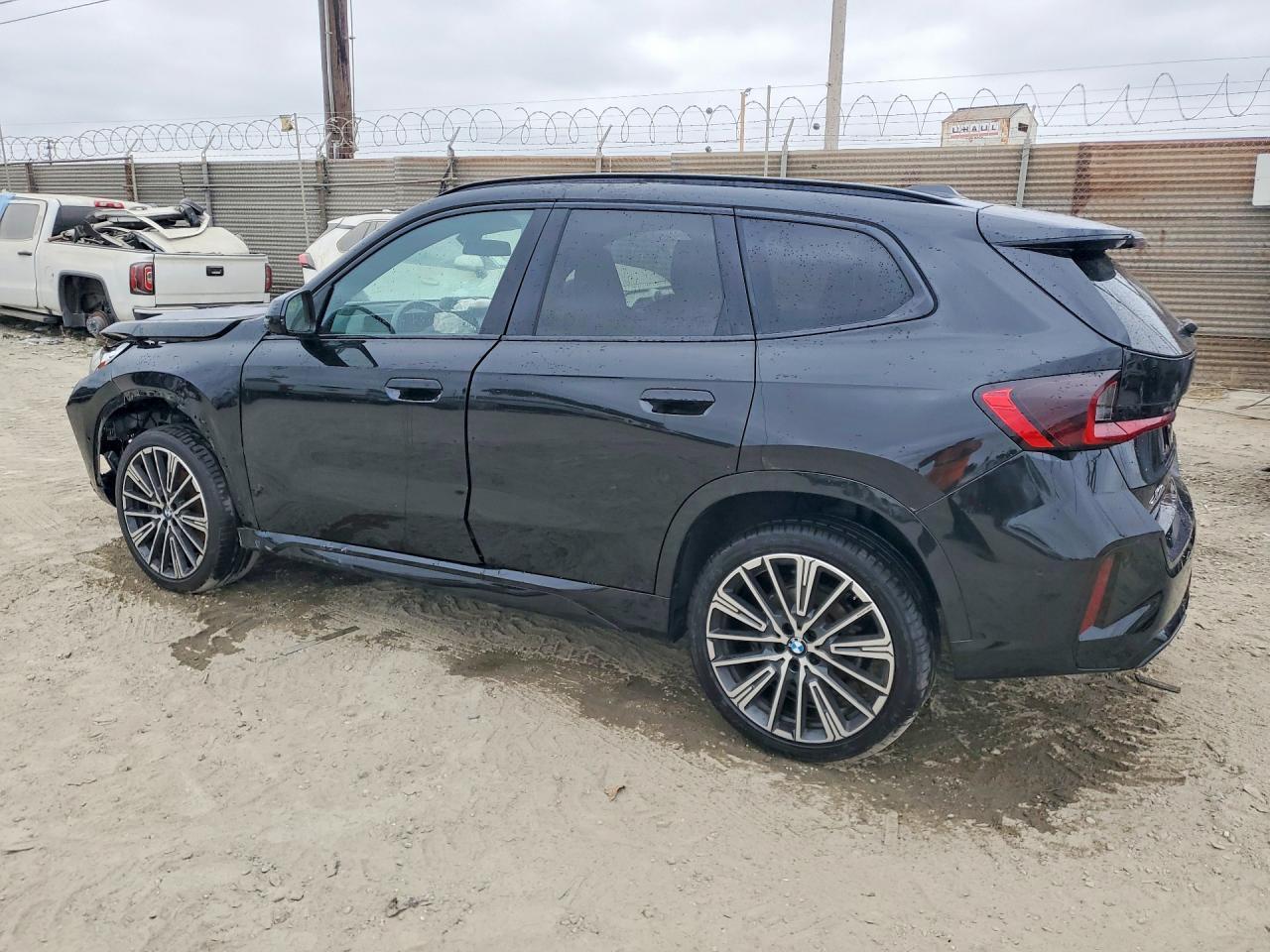2024 BMW X1 xDrive28I - zdjęcie 2