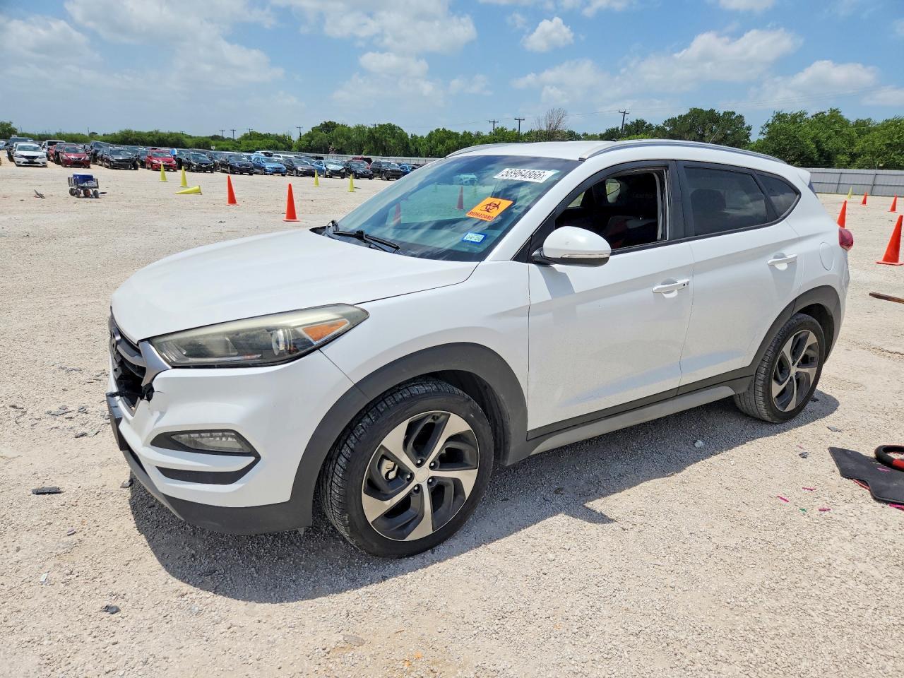 2017 Hyundai Tucson Sport - zdjęcie główne