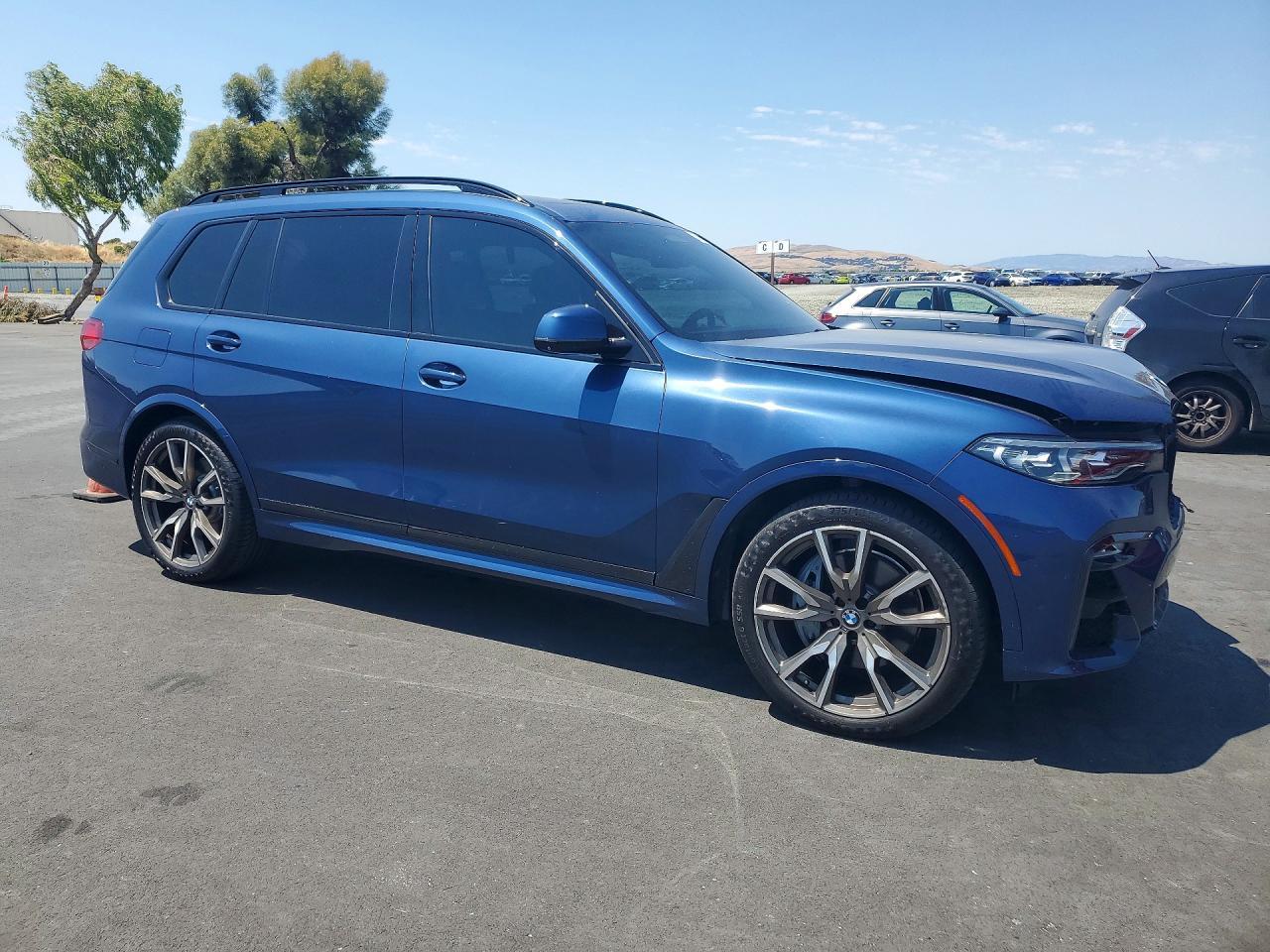 2019 BMW X7 xDrive50I - zdjęcie 4