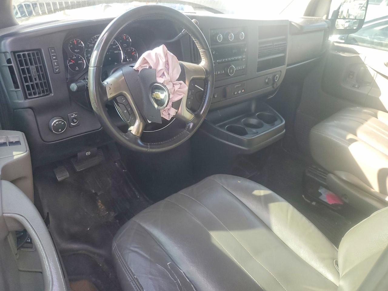 2014 Chevrolet Express G1500 - zdjęcie 8