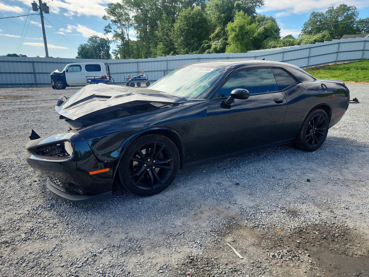 2016 Dodge Challenger Sxt - zdjęcie główne