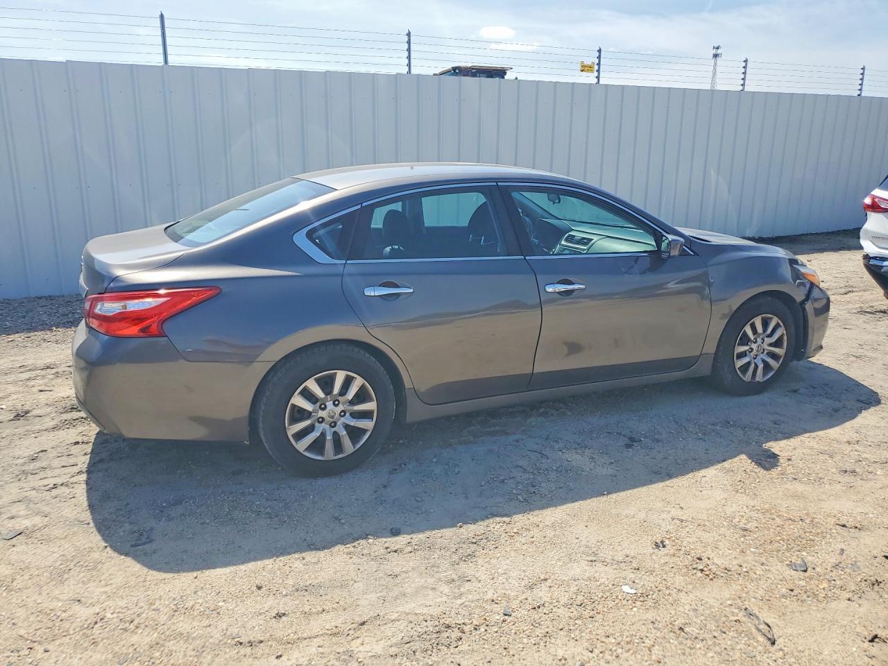 2016 Nissan Altima 2.5 S - zdjęcie 3