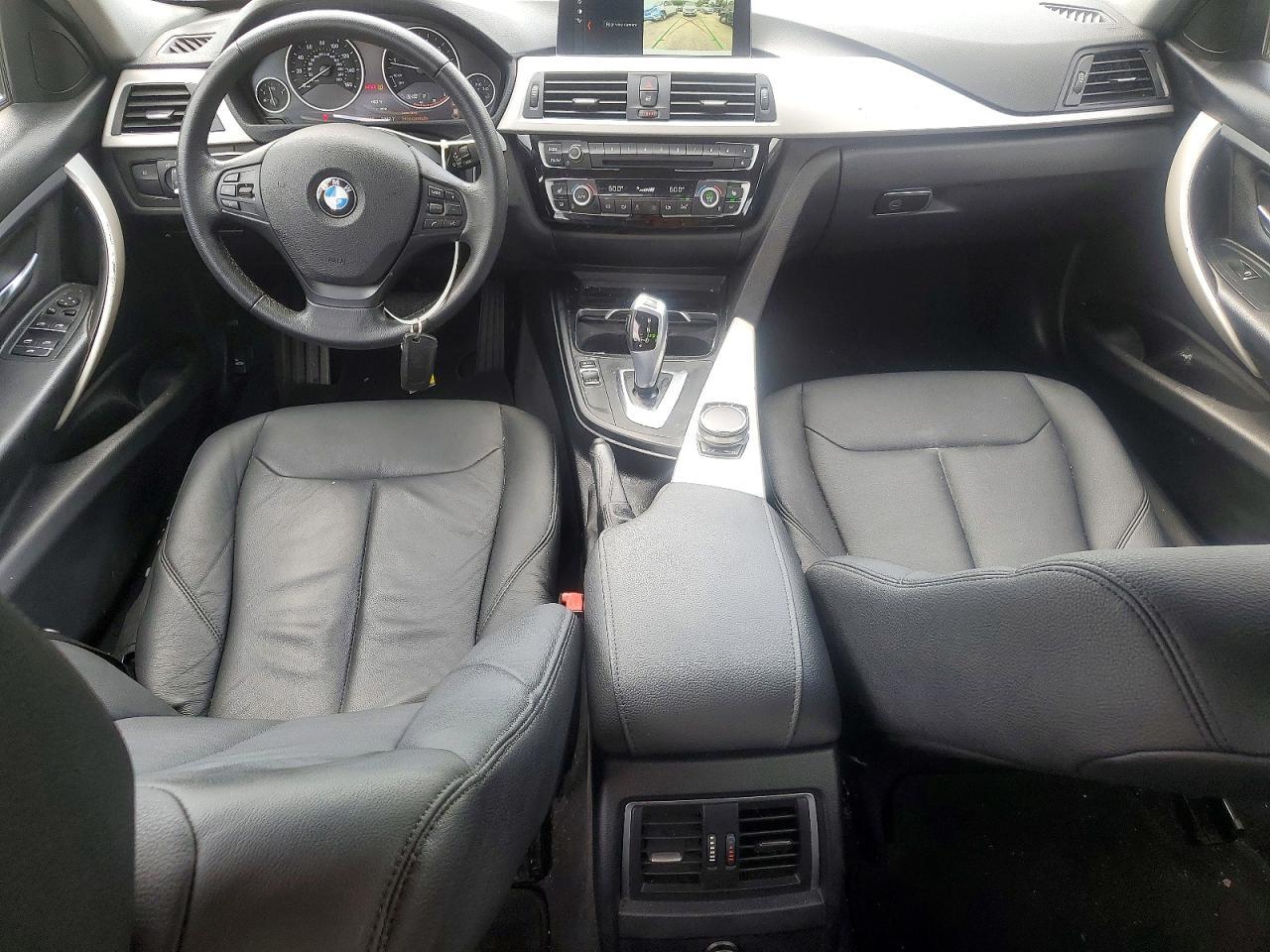 2018 BMW Seria 3 320i - zdjęcie 8