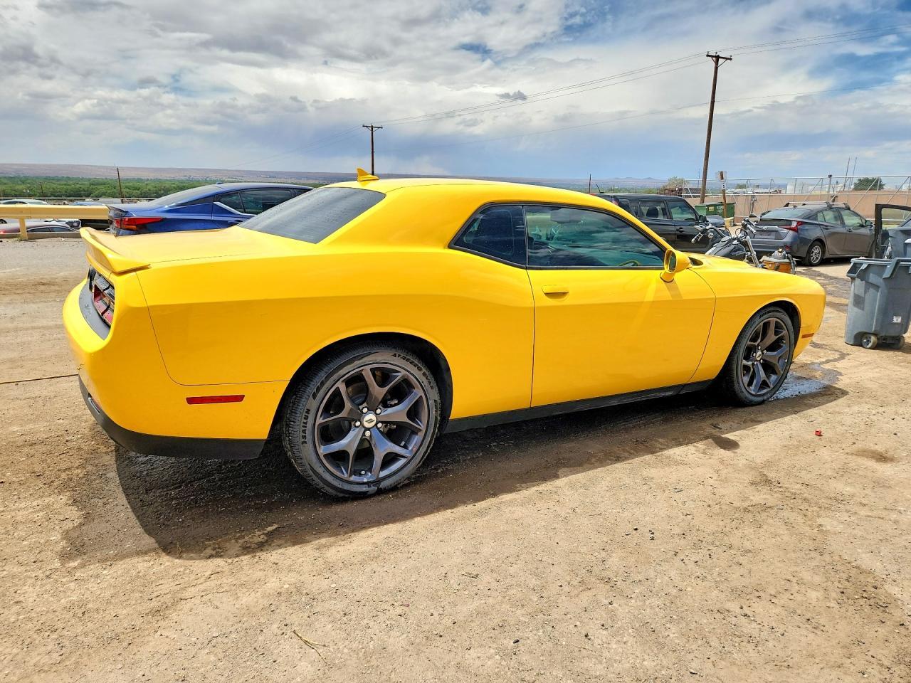Dodge Challenger - zdjęcie 3