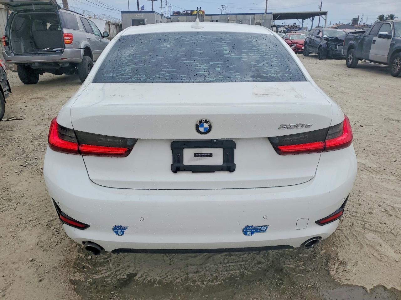 2021 BMW 330E - zdjęcie 6