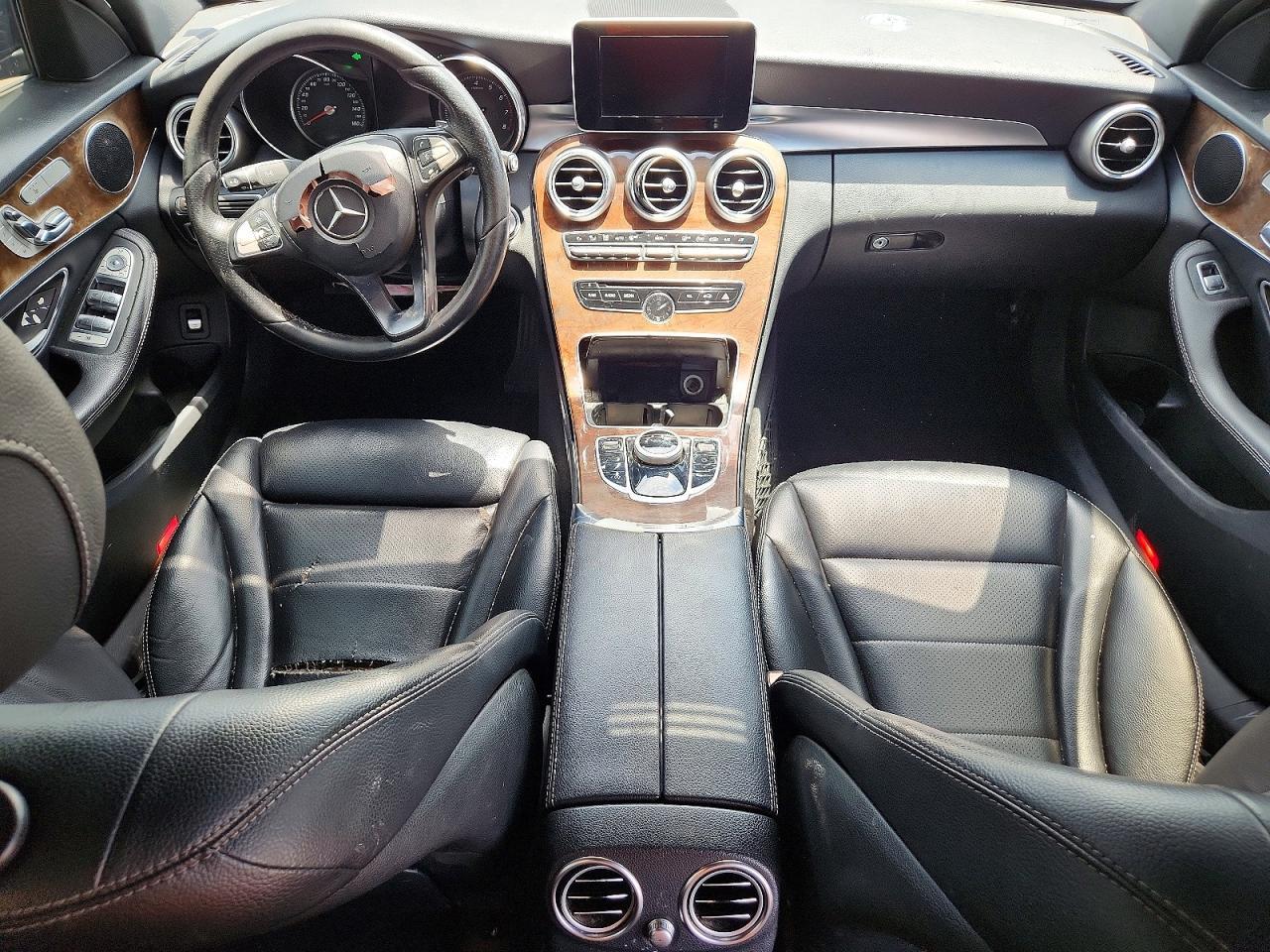 2018 Mercedes-Benz C 300 - zdjęcie 8