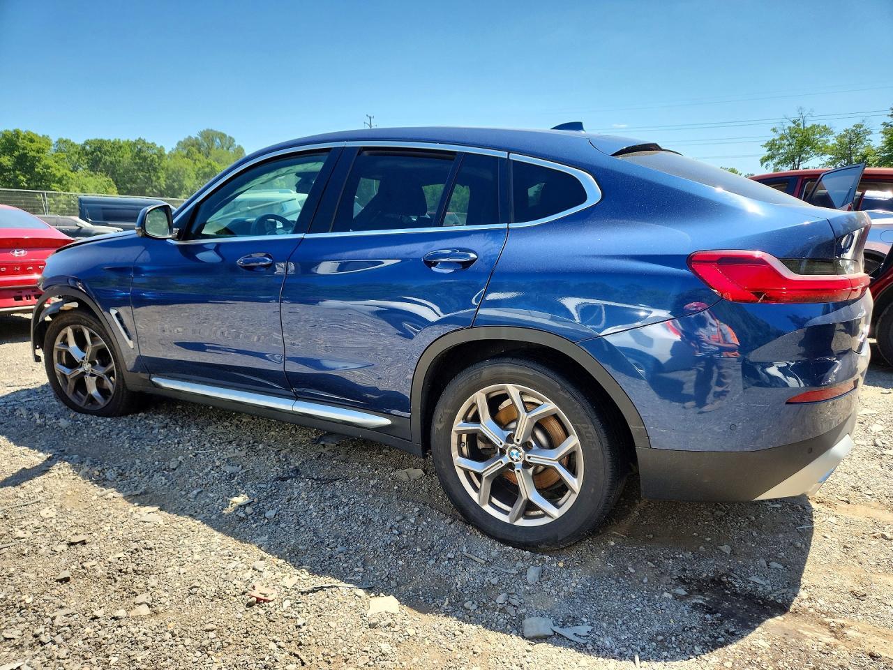 2022 BMW X4 xDrive30I - zdjęcie 2