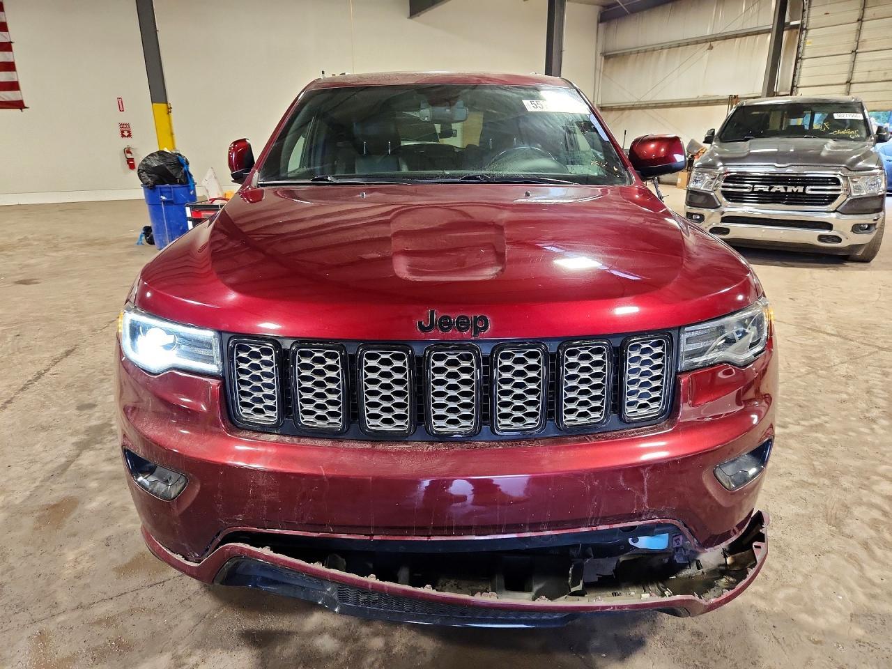 2020 Jeep Grand Cherokee Laredo - zdjęcie 5