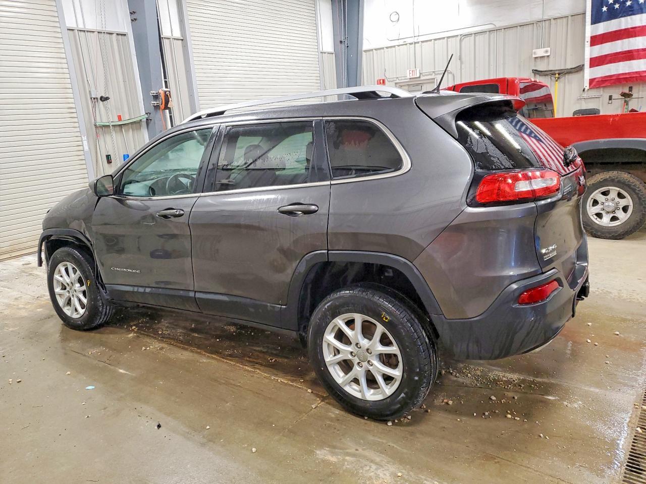2017 Jeep Cherokee Latitude - zdjęcie 2