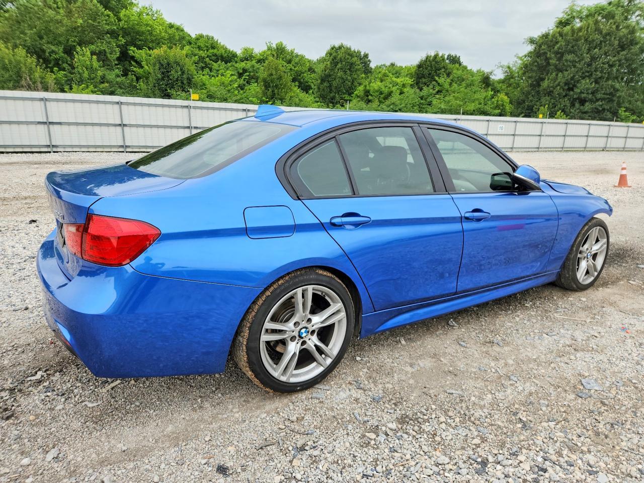 2013 BMW 328 I - zdjęcie 3