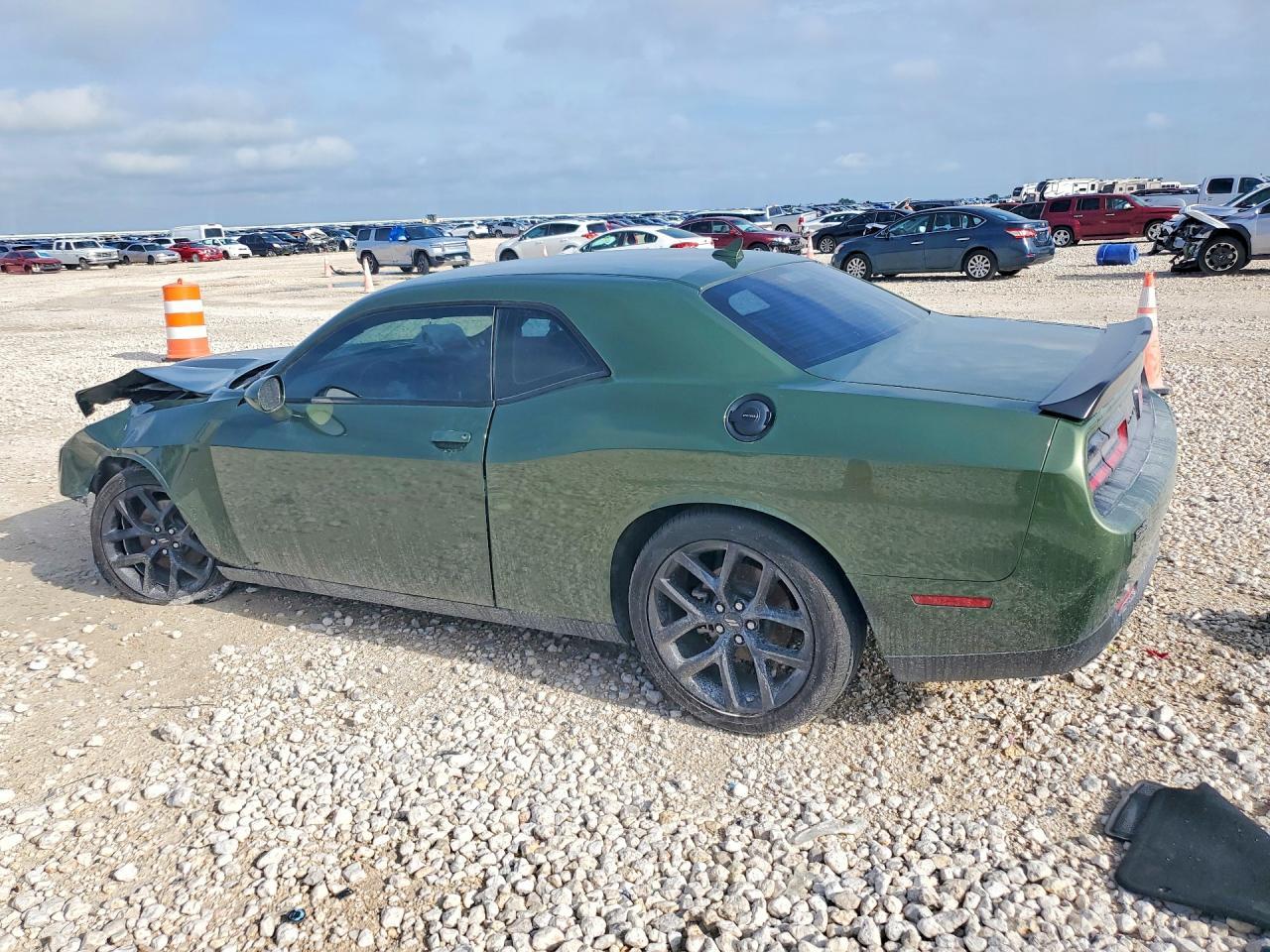 2023 Dodge Challenger Gt - zdjęcie 2