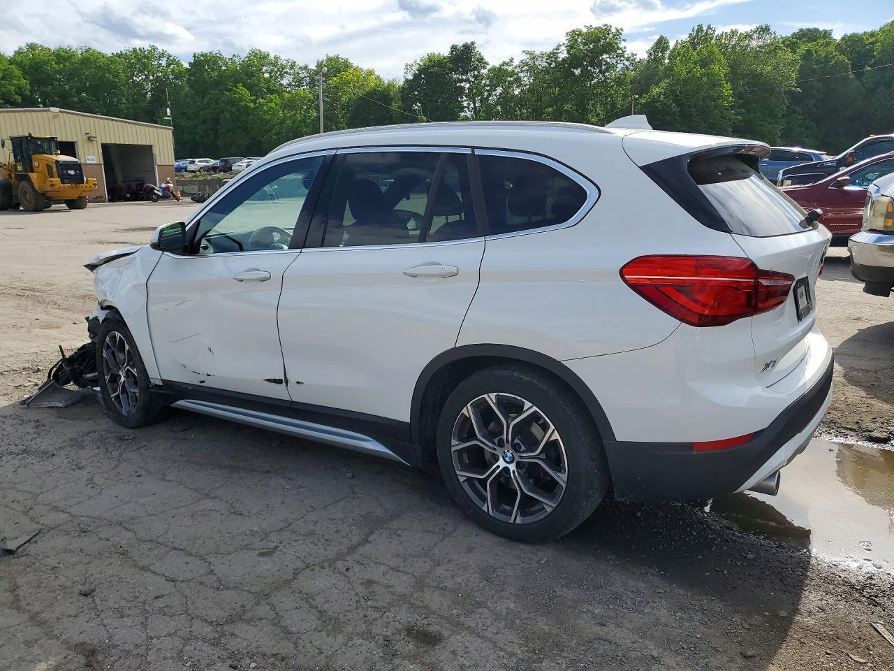 2020 BMW X1 xDrive28I - zdjęcie 2