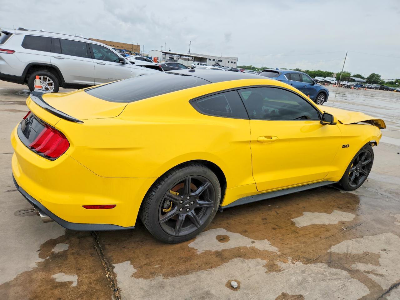 2018 Ford Mustang Gt - zdjęcie 3
