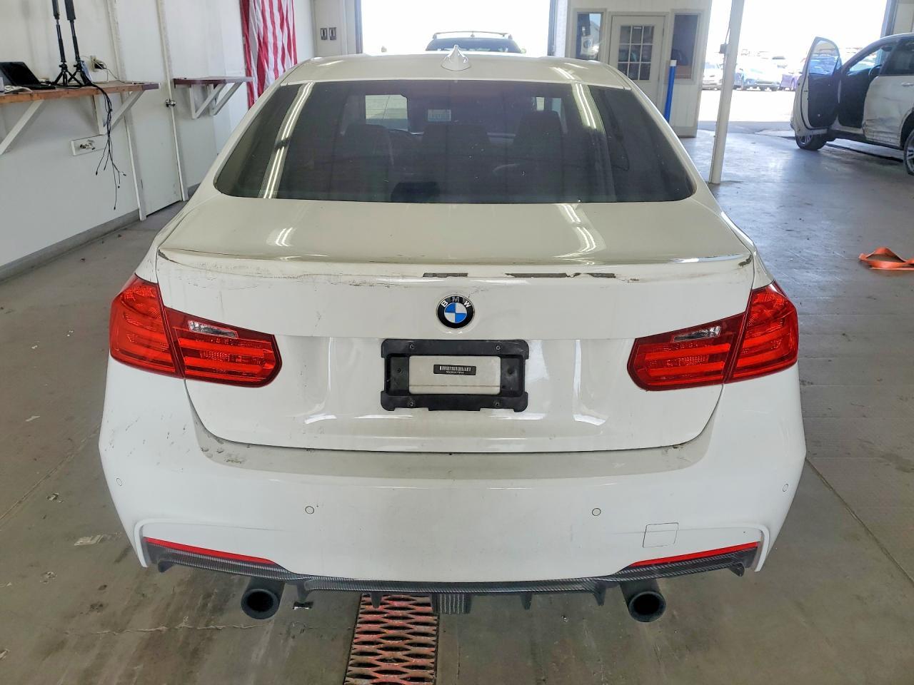 2013 BMW Seria 3 335i - zdjęcie 6
