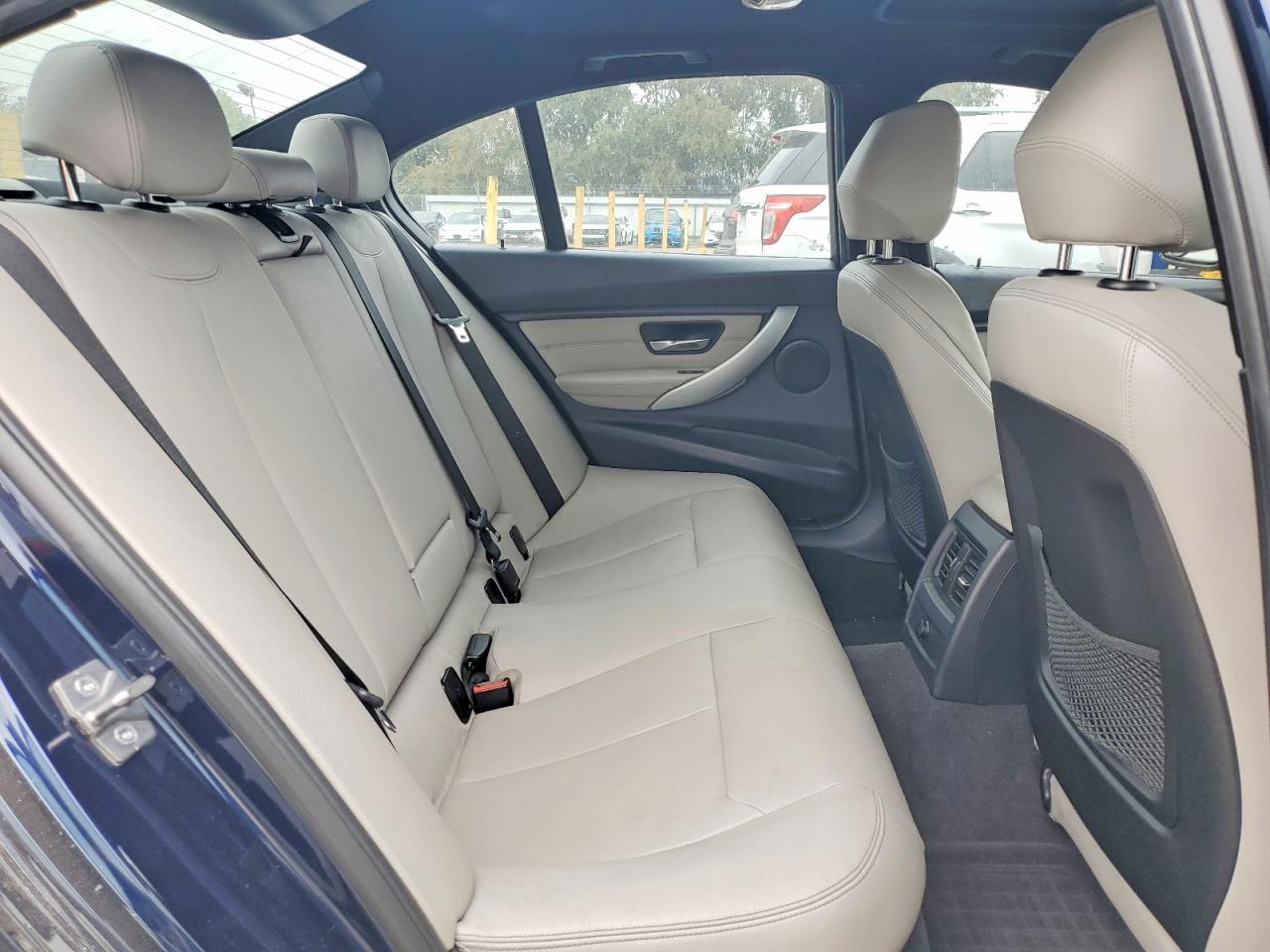 2013 BMW Activehybrid 3 - zdjęcie 10