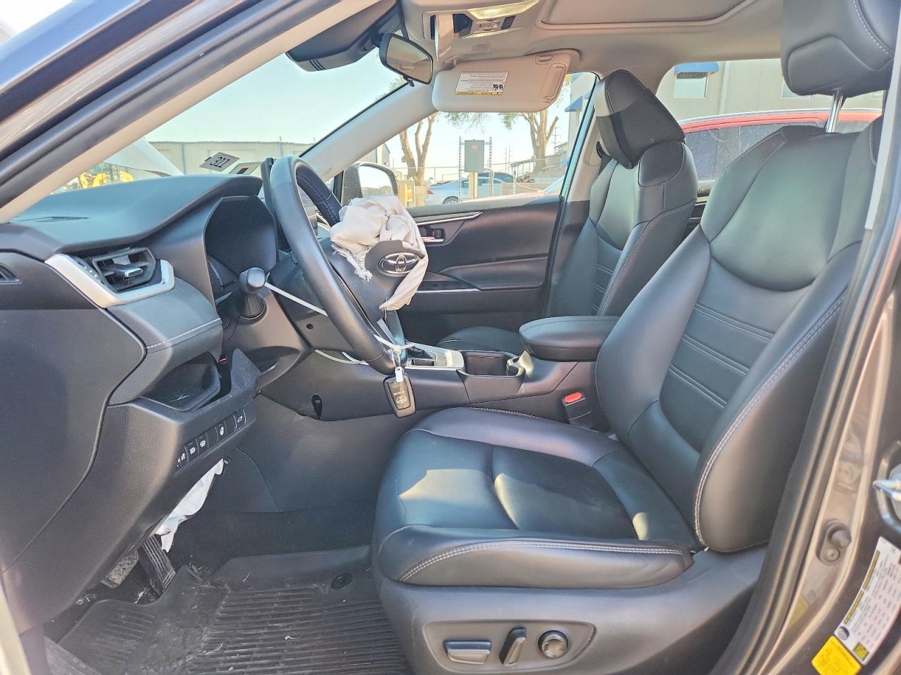 2024 Toyota Rav4 Xle Premium - zdjęcie 7