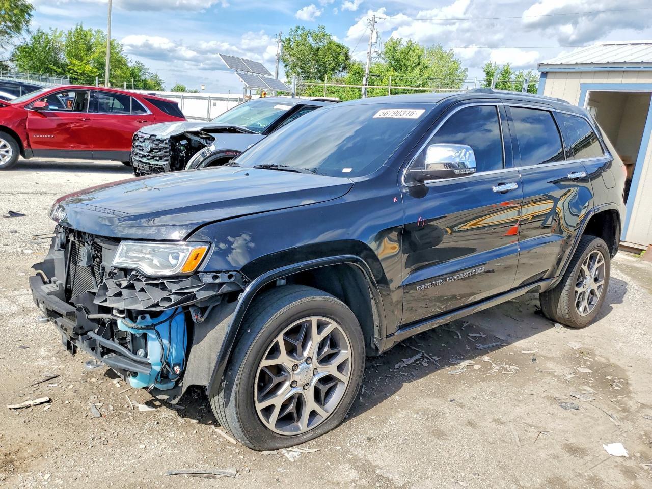 2019 Jeep Grand Cherokee Overland - zdjęcie główne