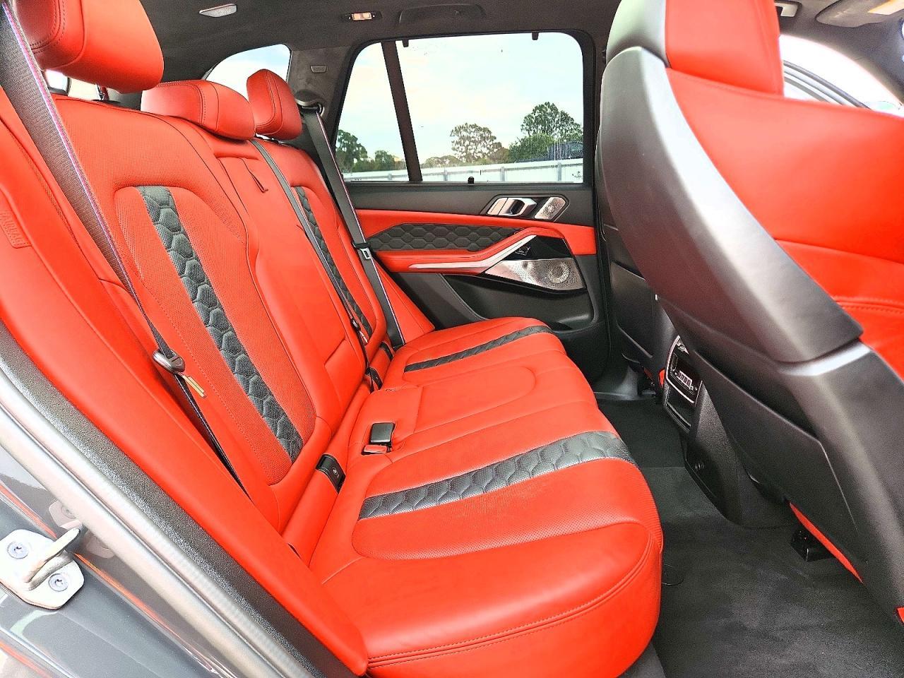 2021 BMW X5 M - zdjęcie 11