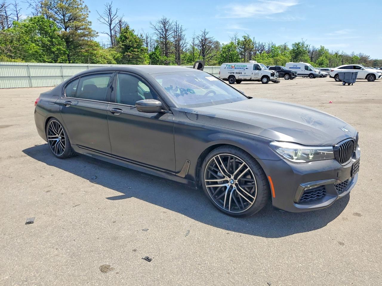 2017 BMW 740 I - zdjęcie 4