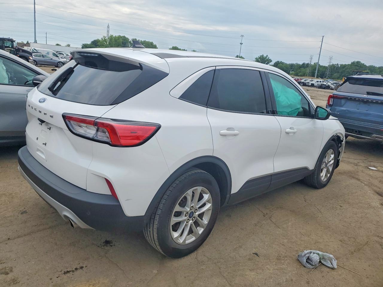 2022 Ford Escape Se - zdjęcie 3