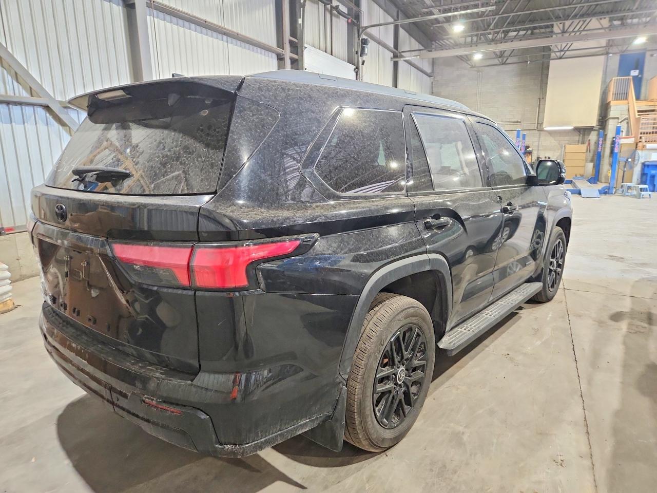 2024 Toyota Seqouia - zdjęcie 3