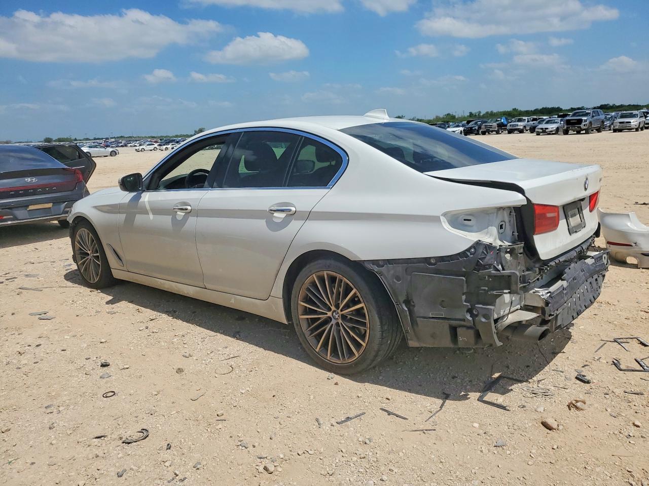 2018 BMW 530 I - zdjęcie 2