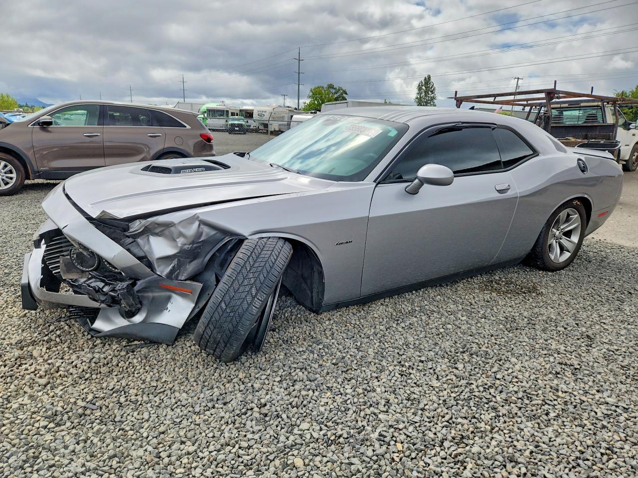 2016 Dodge Challenger R - zdjęcie główne
