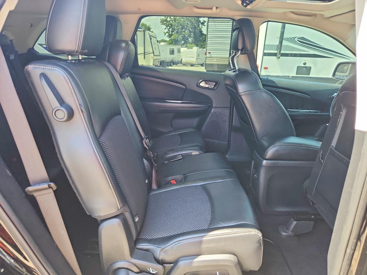 2020 Dodge Journey Crossroad - zdjęcie 10