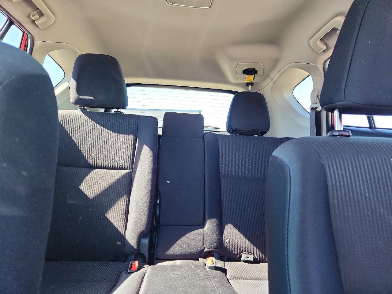 2016 Toyota Rav4 Le - zdjęcie 10