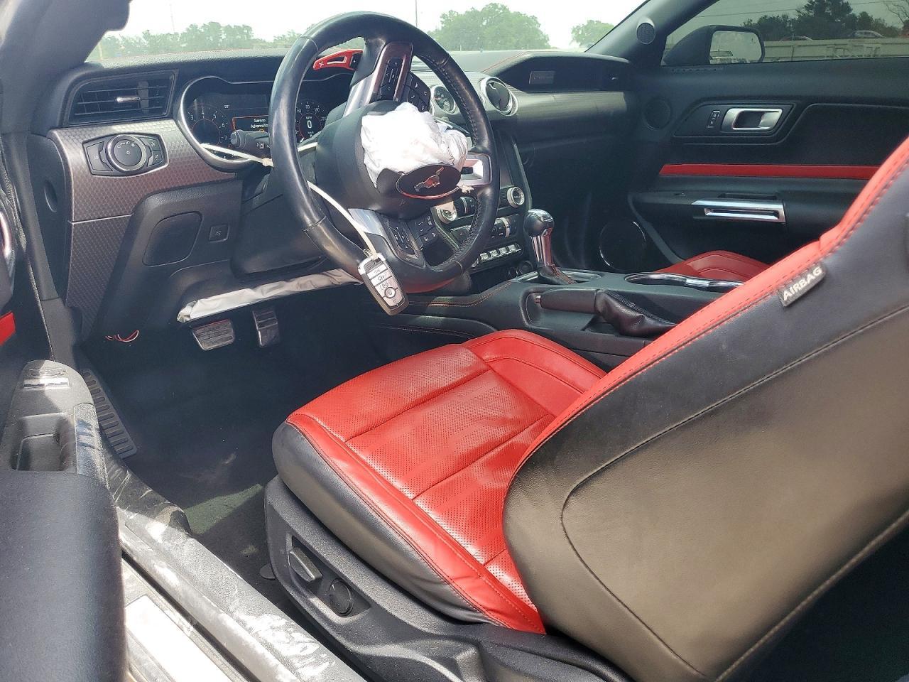 2022 Ford Mustang Gt - zdjęcie 8