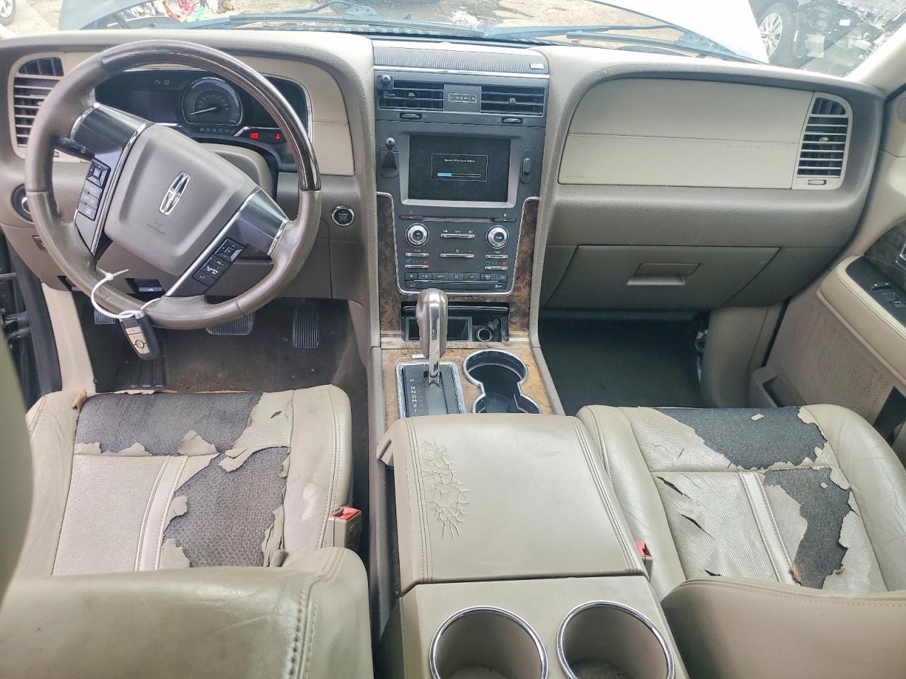 2015 Lincoln Navigator - zdjęcie 8